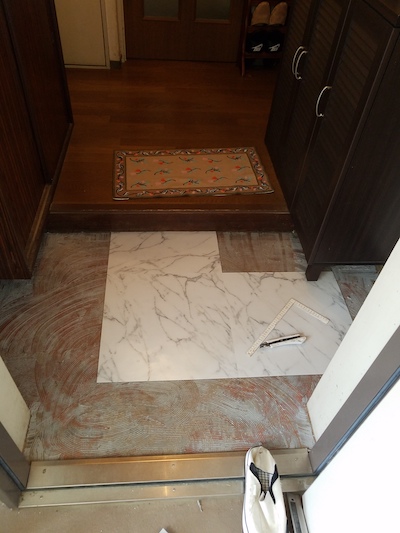 玄関リフォーム 施工中