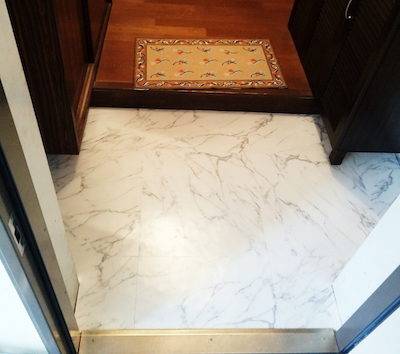 玄関 リフォーム後（タイル張り替え）